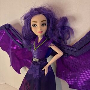 Disney Descendants 3 Dragon Transformation Mal Doll Purple Hair Expandable Wings
